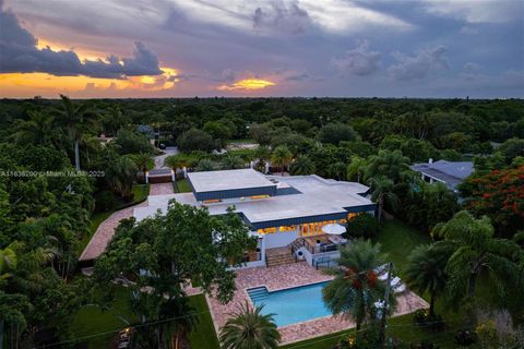 A home in Pinecrest