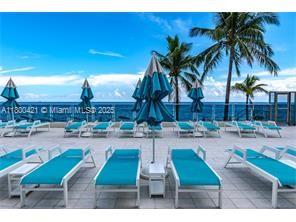 WAVE CONDO - Residential