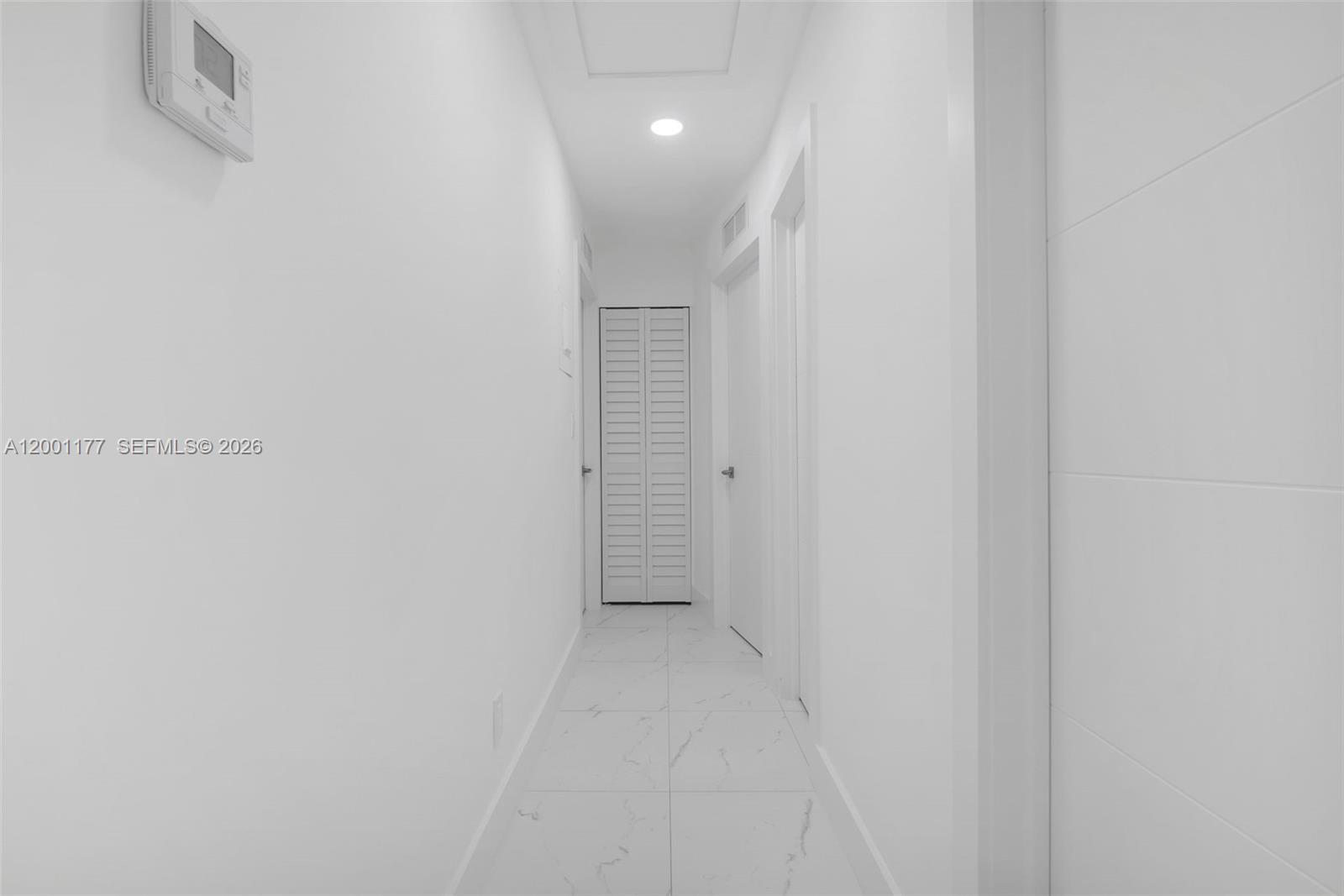 COMMONWEALTH ESTATES - Residential Lease