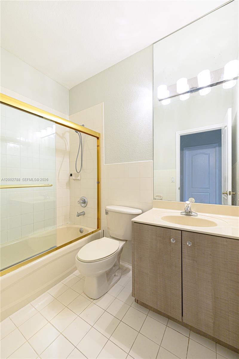 CENTURY PARK CONDO - Residential Lease