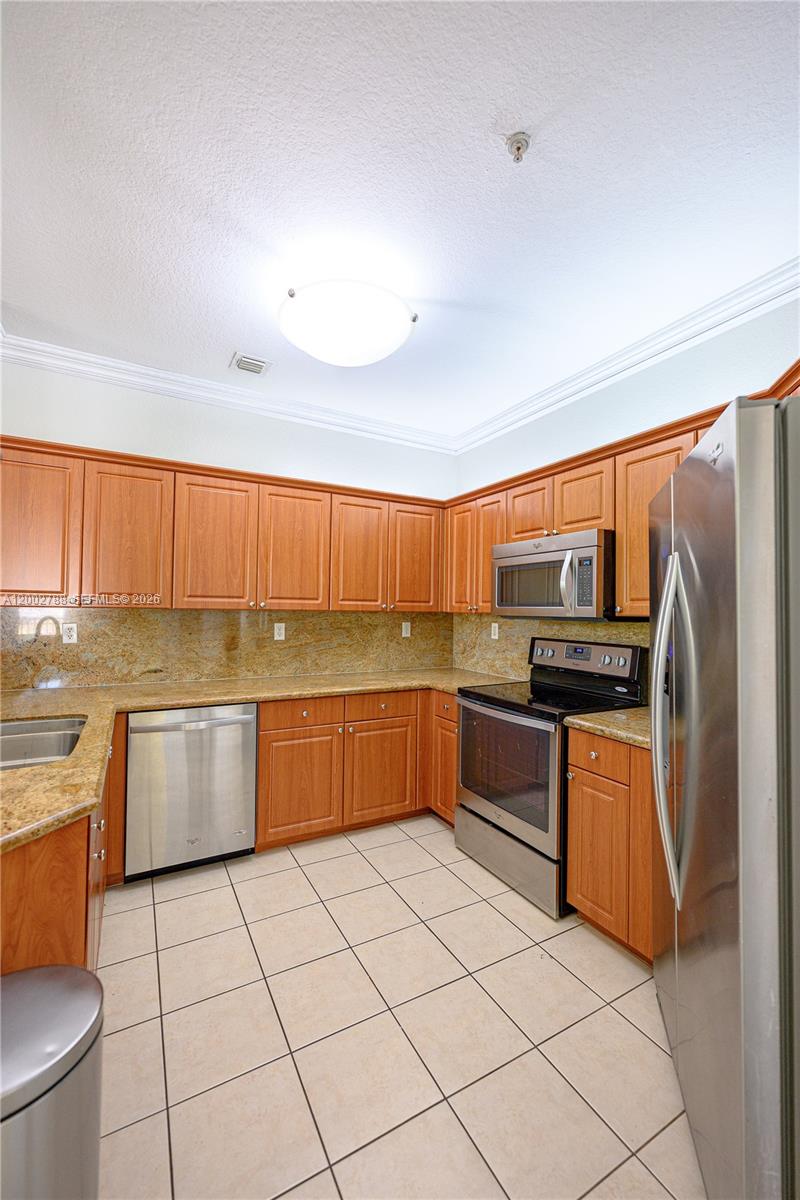 CENTURY PARK CONDO - Residential Lease