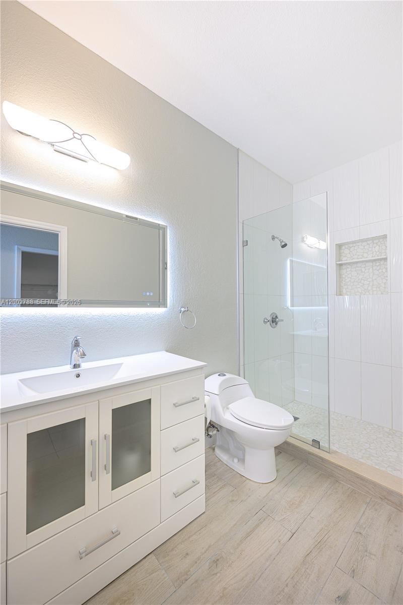 CENTURY PARK CONDO - Residential Lease