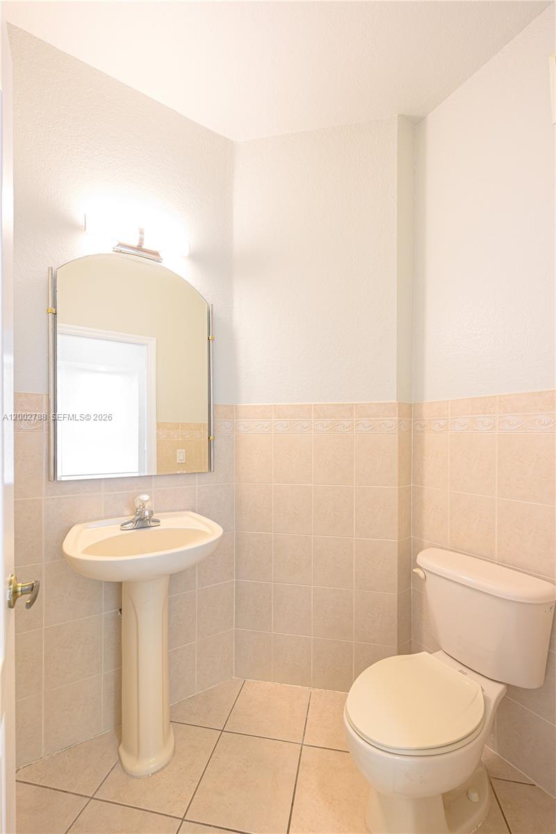 CENTURY PARK CONDO - Residential Lease