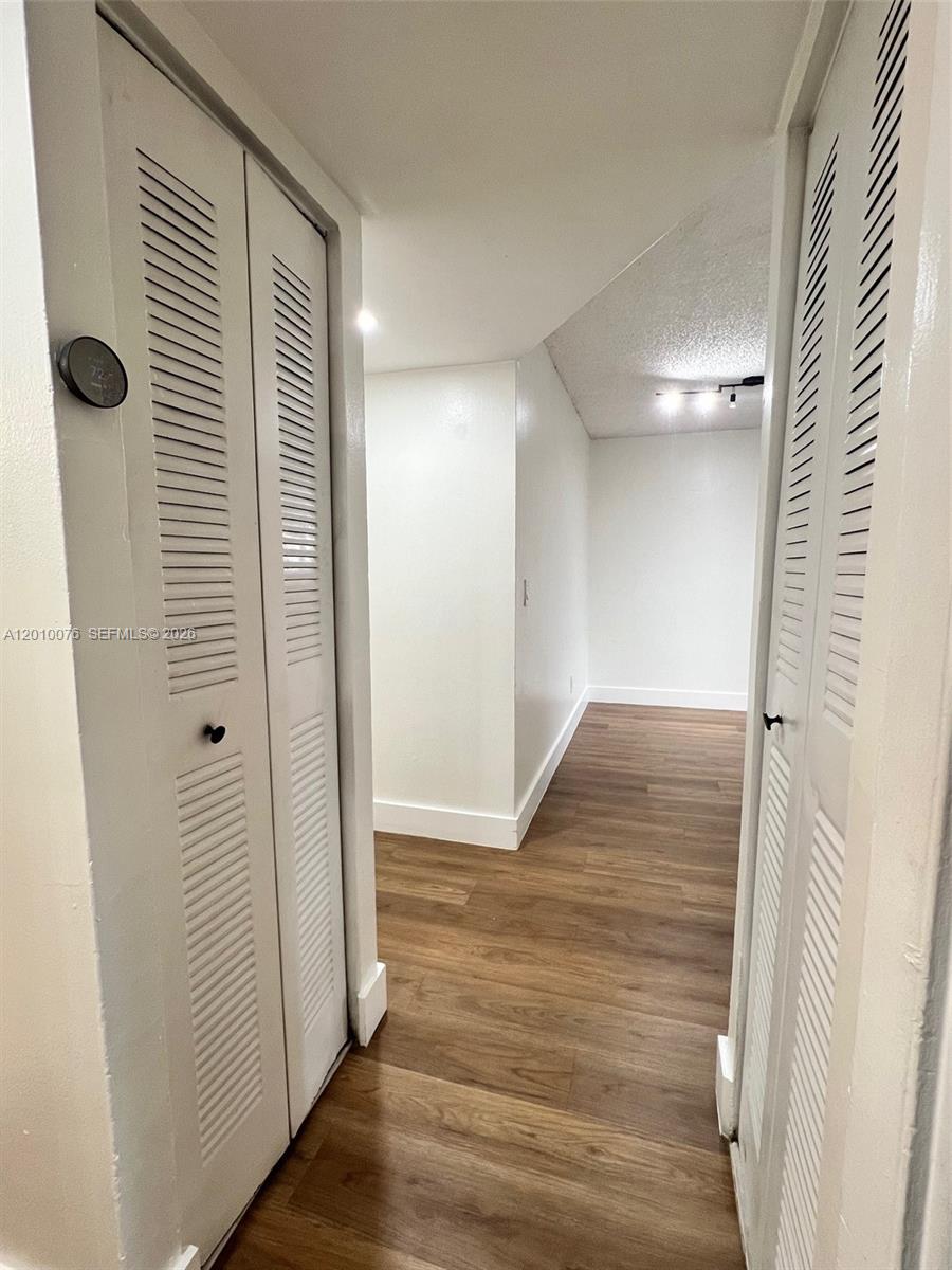 CAPTIVA LAKES VILLAS COND - Residential