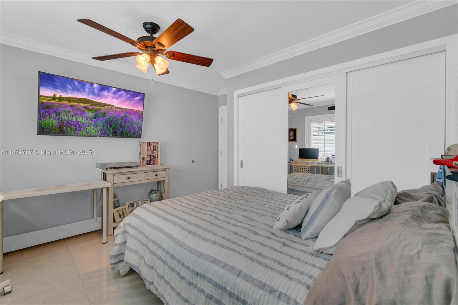 INTERNATIONAL GARDENS SEC - Residential