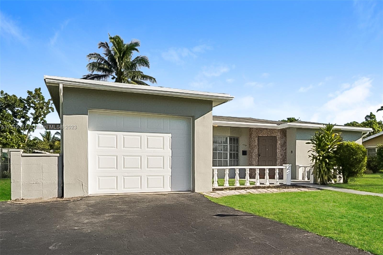 OAKLAND ESTATES 3RD SEC - Residential Lease