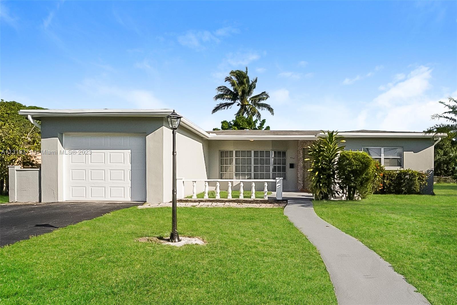 OAKLAND ESTATES 3RD SEC - Residential Lease