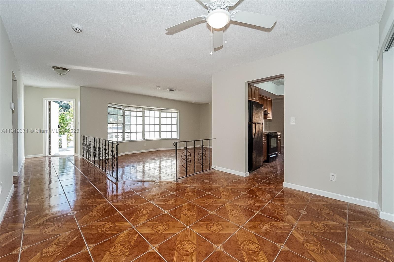 OAKLAND ESTATES 3RD SEC - Residential Lease