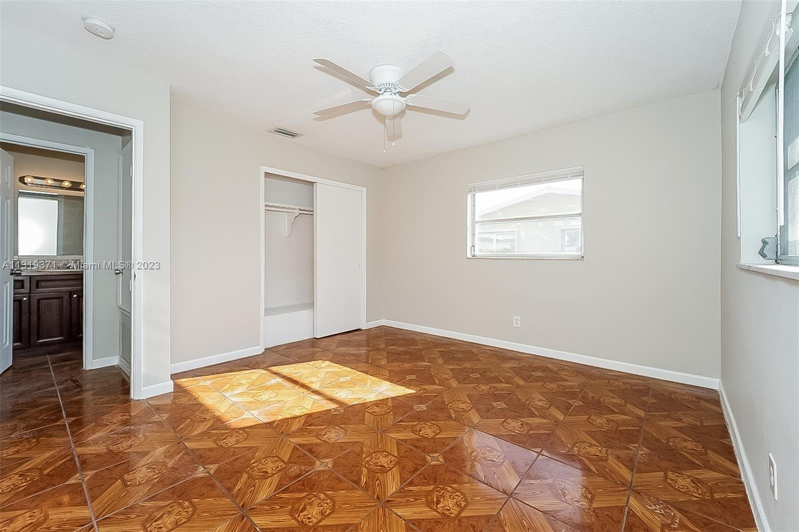 OAKLAND ESTATES 3RD SEC - Residential Lease
