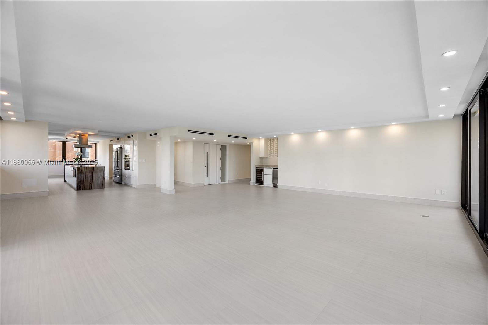 GABLES BATH CLUB APTS CON - Residential Lease
