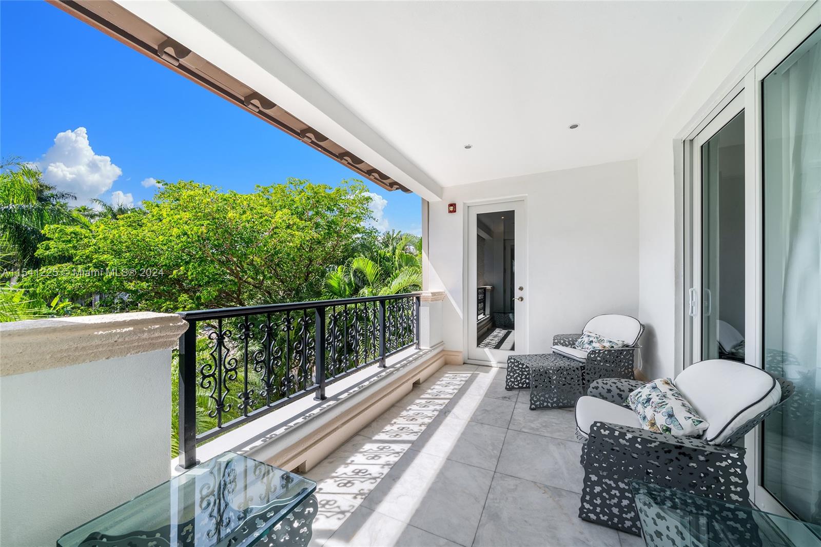 HARBORVIEW AT FISHER ISLA - Residential