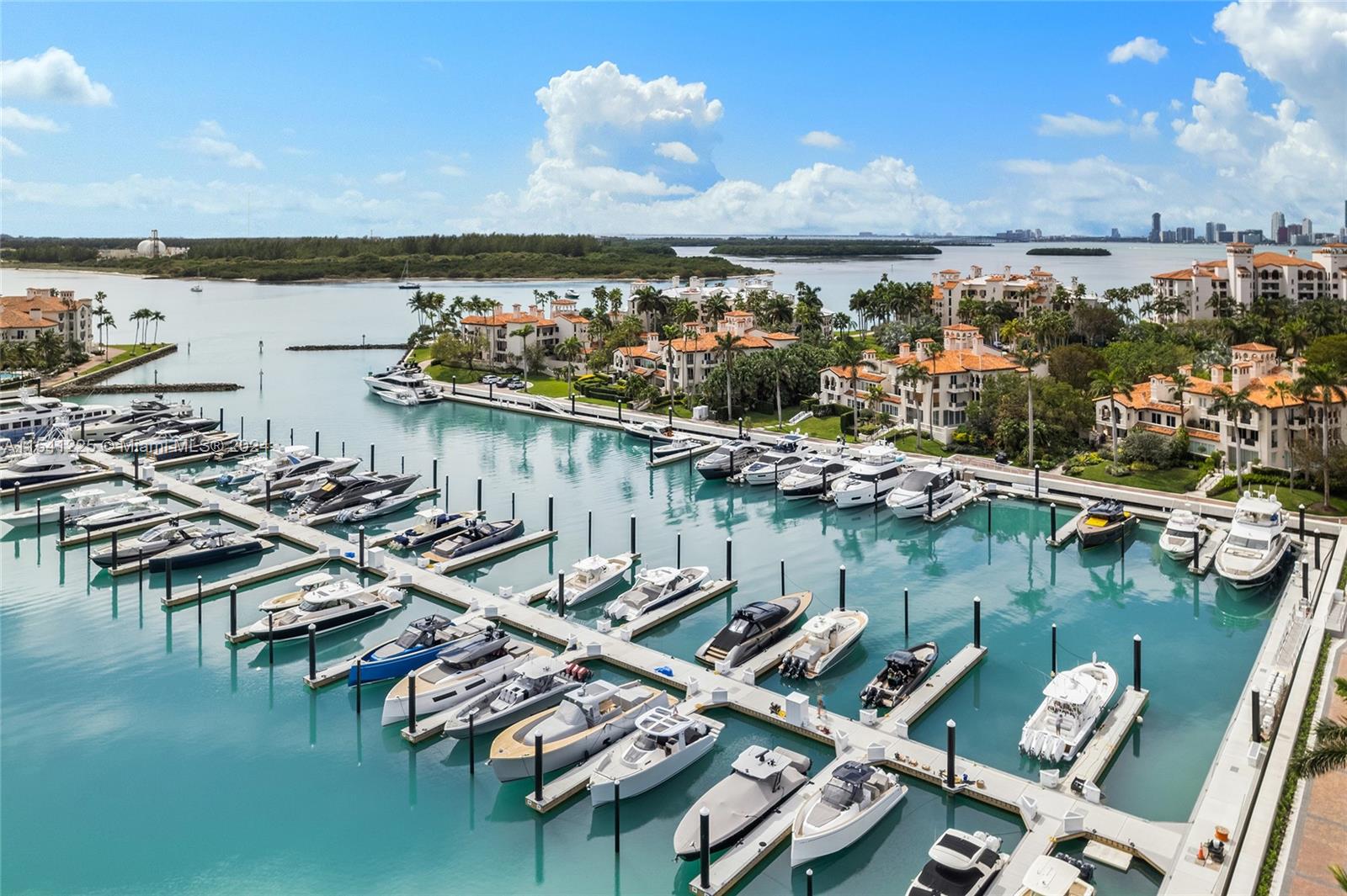HARBORVIEW AT FISHER ISLA - Residential