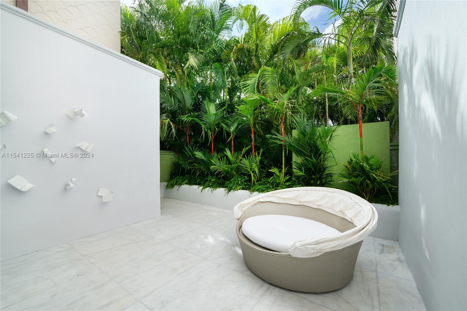 HARBORVIEW AT FISHER ISLA - Residential