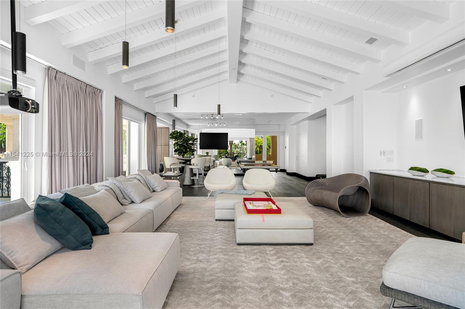 HARBORVIEW AT FISHER ISLA - Residential
