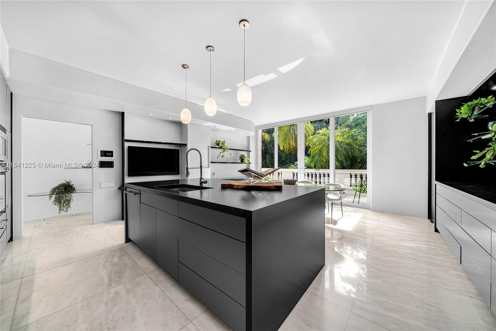 HARBORVIEW AT FISHER ISLA - Residential