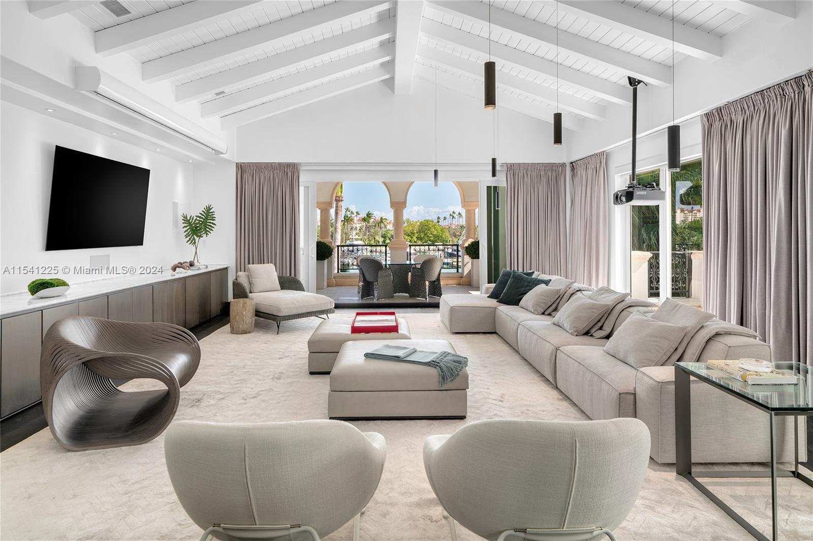 HARBORVIEW AT FISHER ISLA - Residential