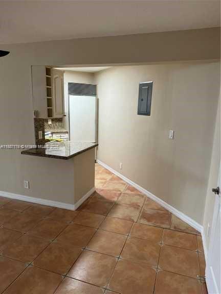 LAKE POINTE CONDOMINIUM N - Residential