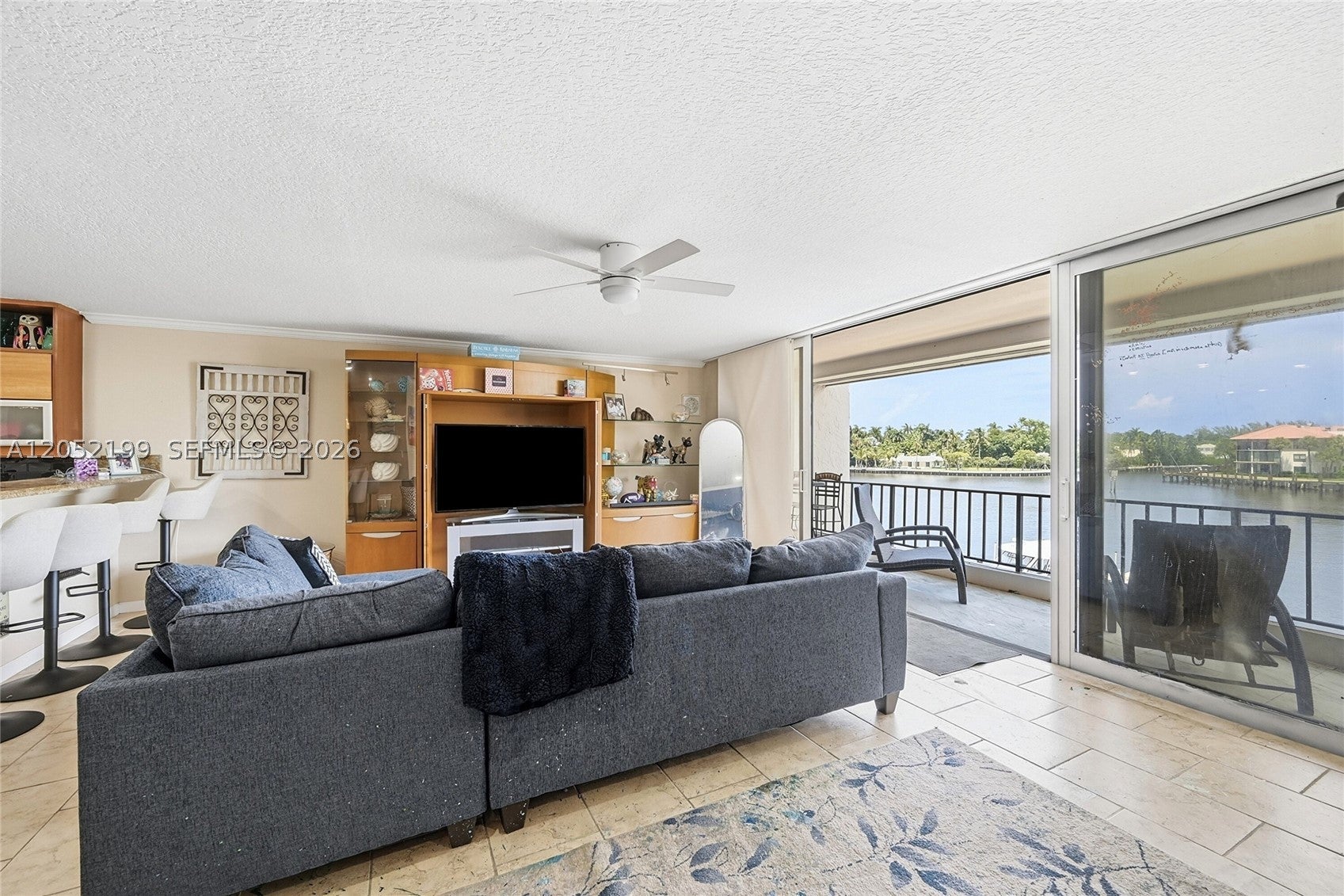 801 Palm Trl