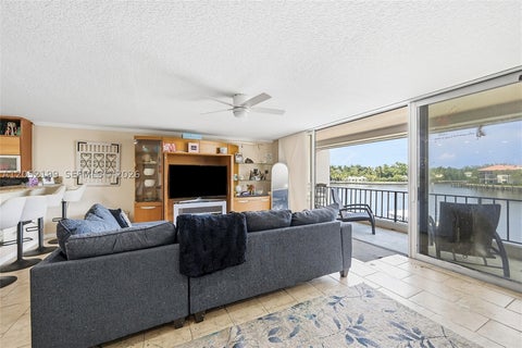 Photo of 801 Palm Trl #10, Delray Beach, FL 33483 (MLS # A12052199)