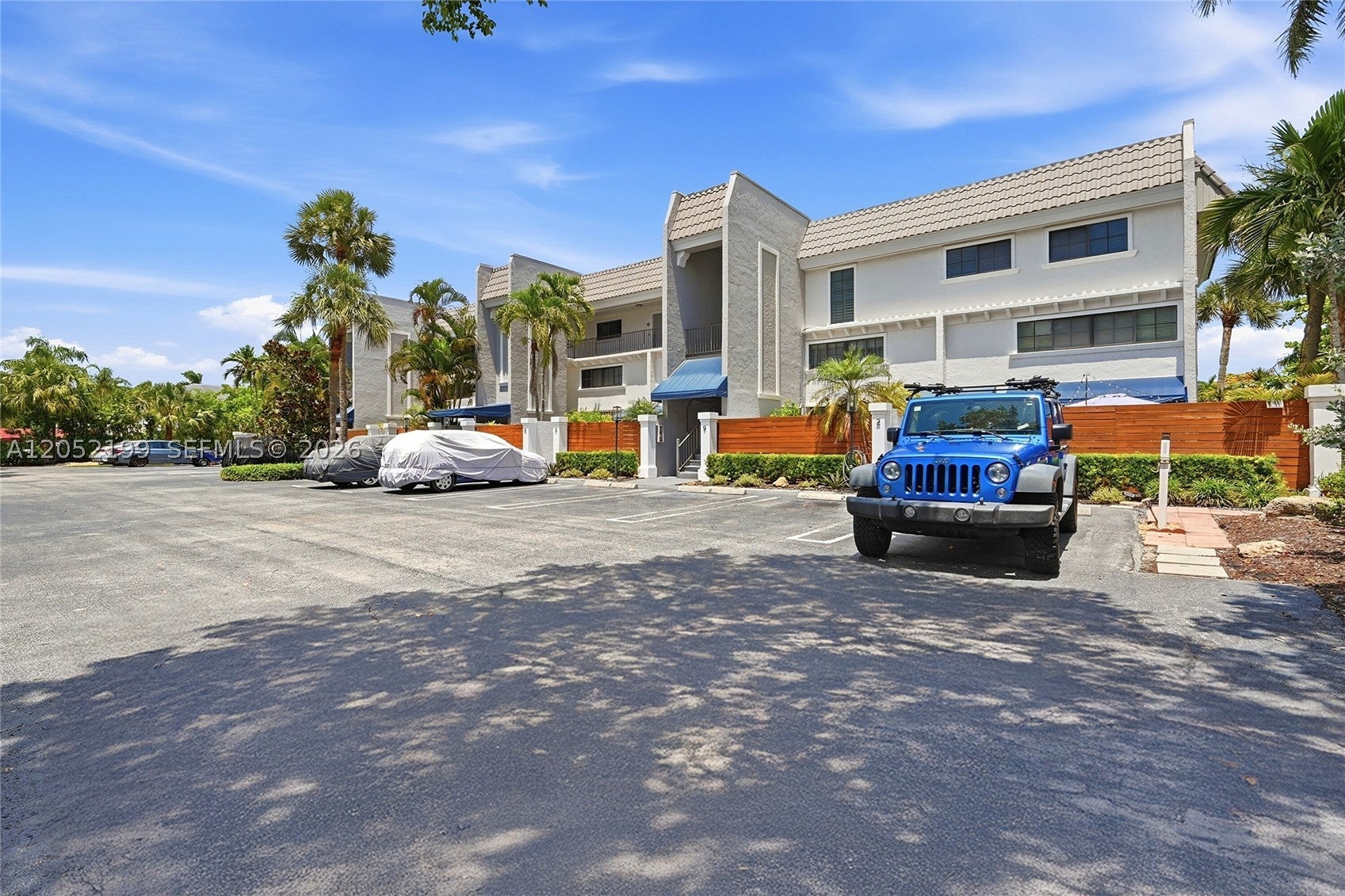 801 Palm Trl 10