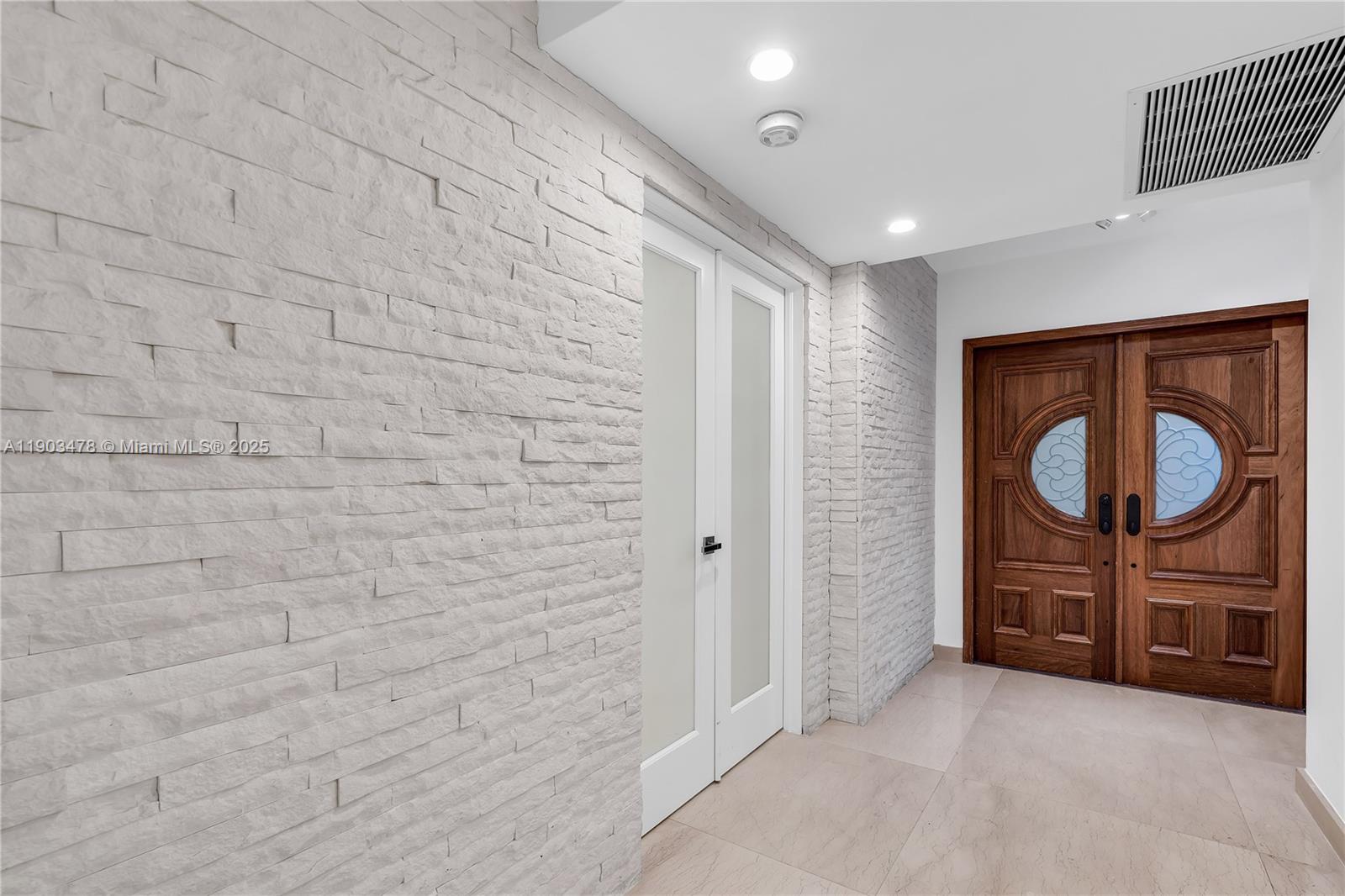 KEY COLONY NO 4 CONDO - Residential Lease