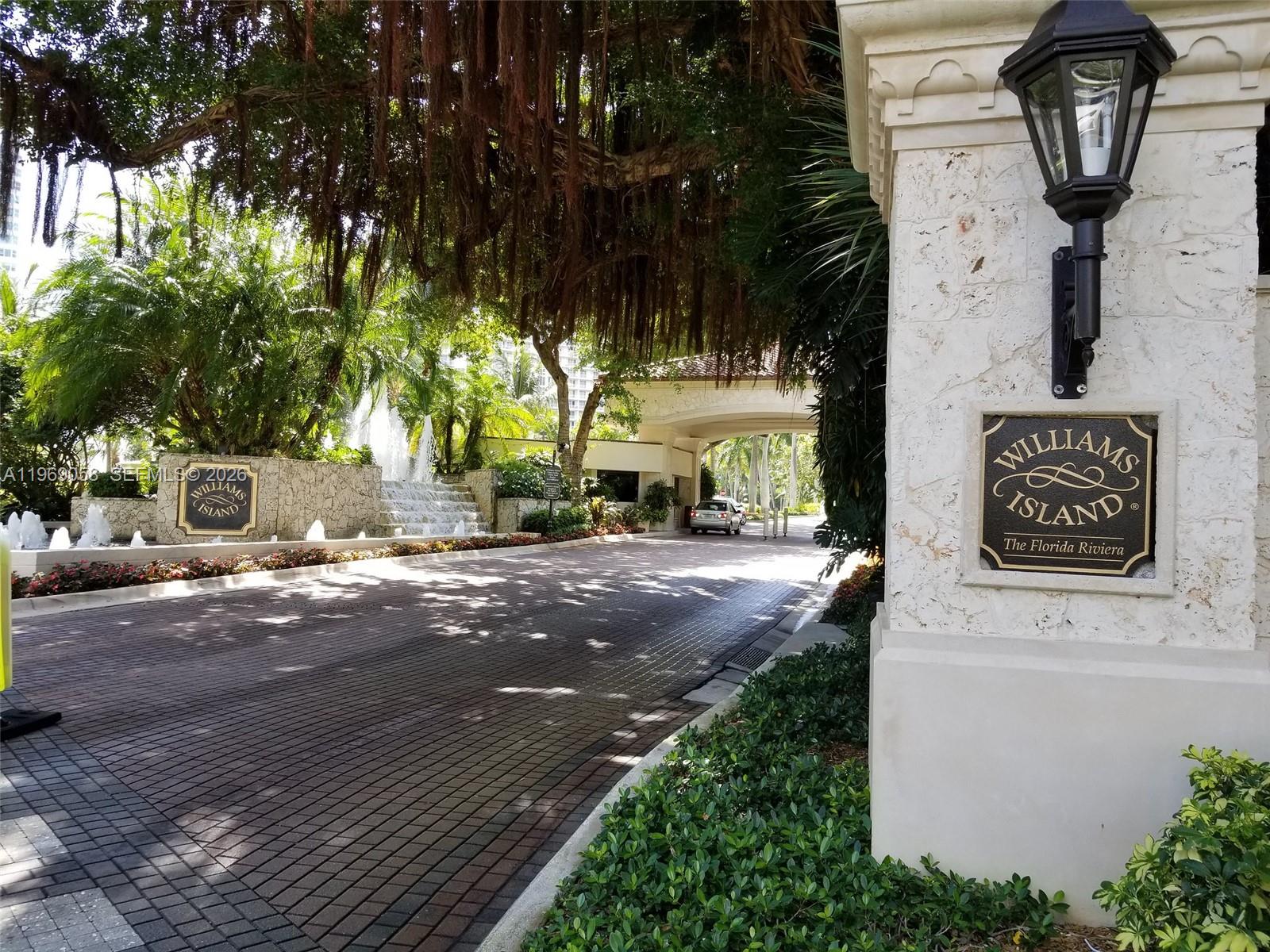 1000 ISL BLVD WILLIAMS IS - Residential