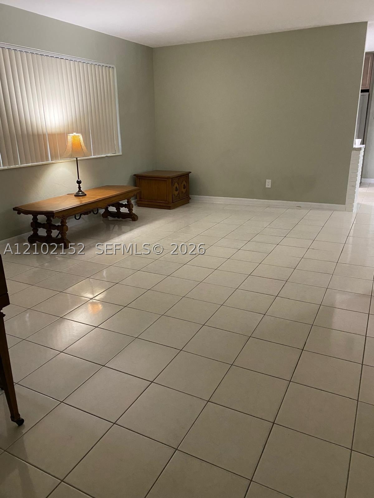467 W 43rd Pl