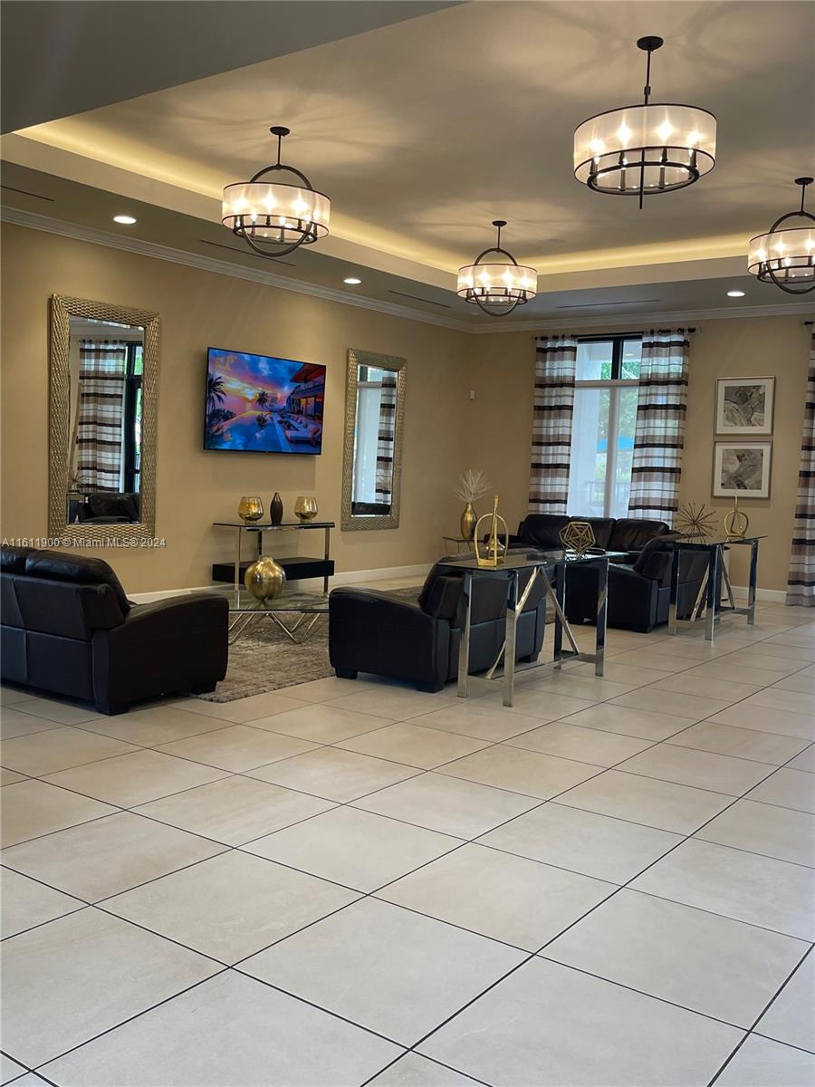 VENETIAN PARC WEST - Residential Lease