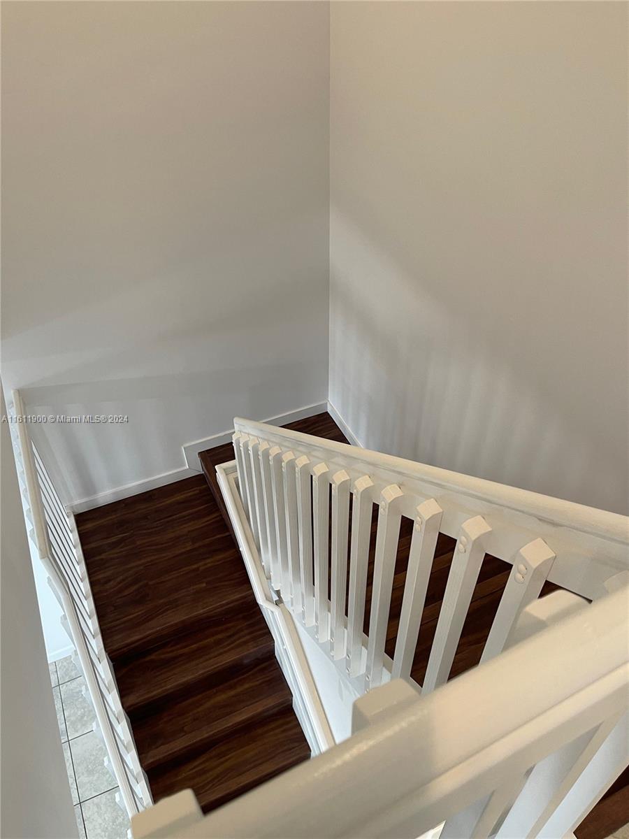 VENETIAN PARC WEST - Residential Lease