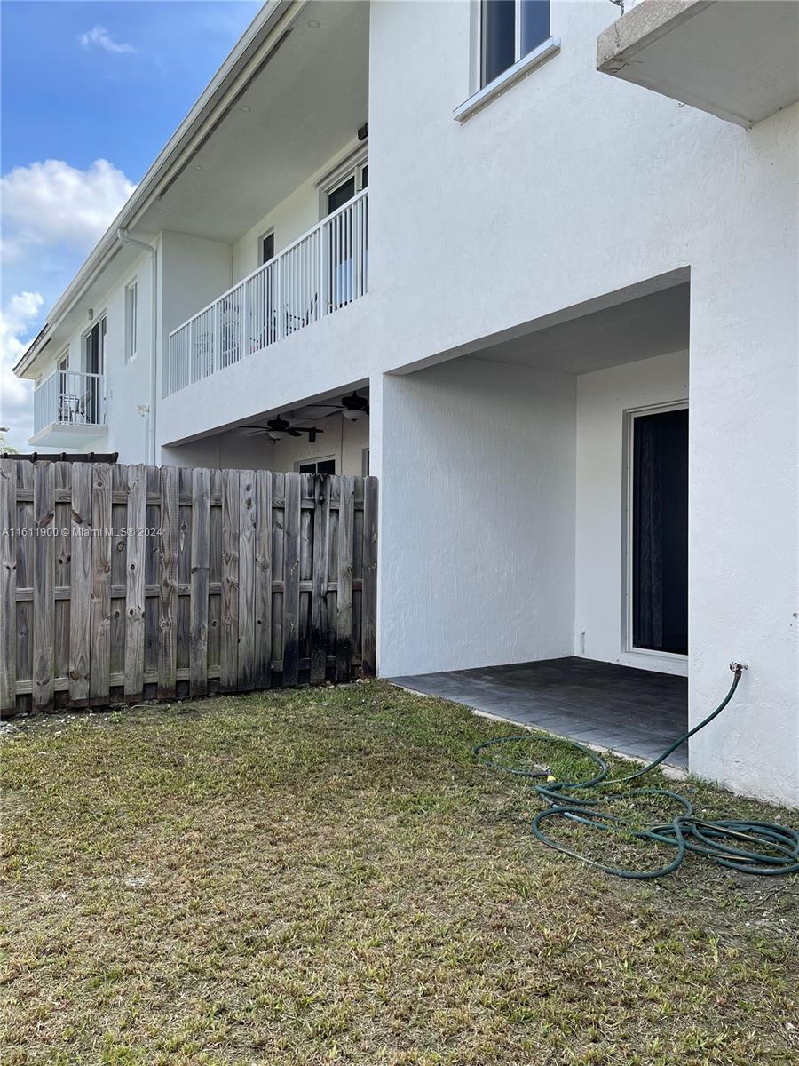 VENETIAN PARC WEST - Residential Lease