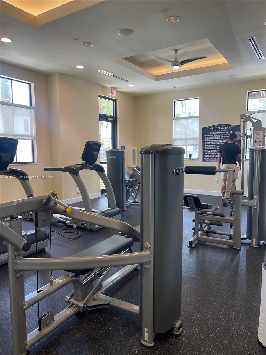 VENETIAN PARC WEST - Residential Lease