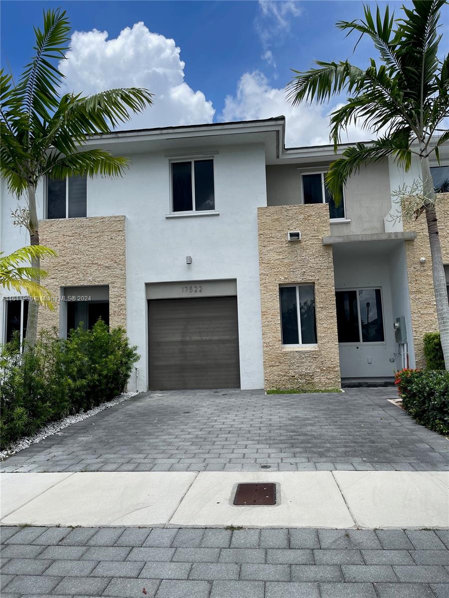 VENETIAN PARC WEST - Residential Lease