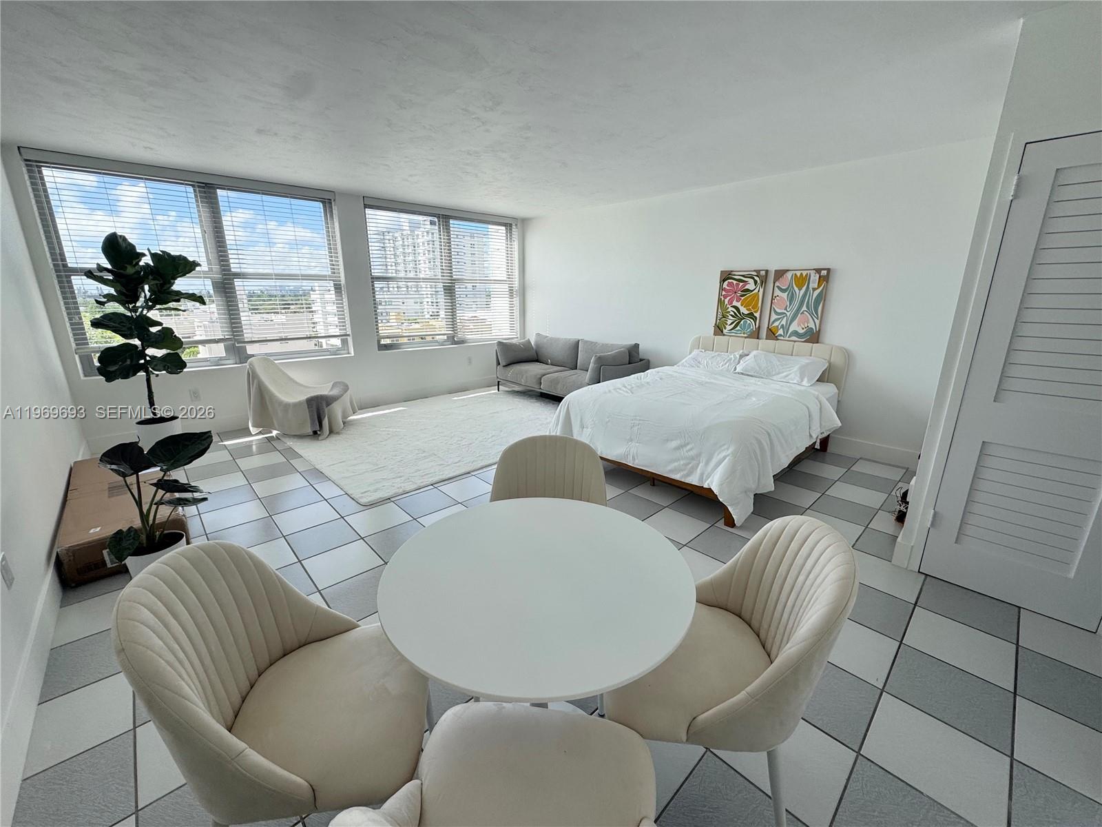 TRITON TOWER CONDO - Residential