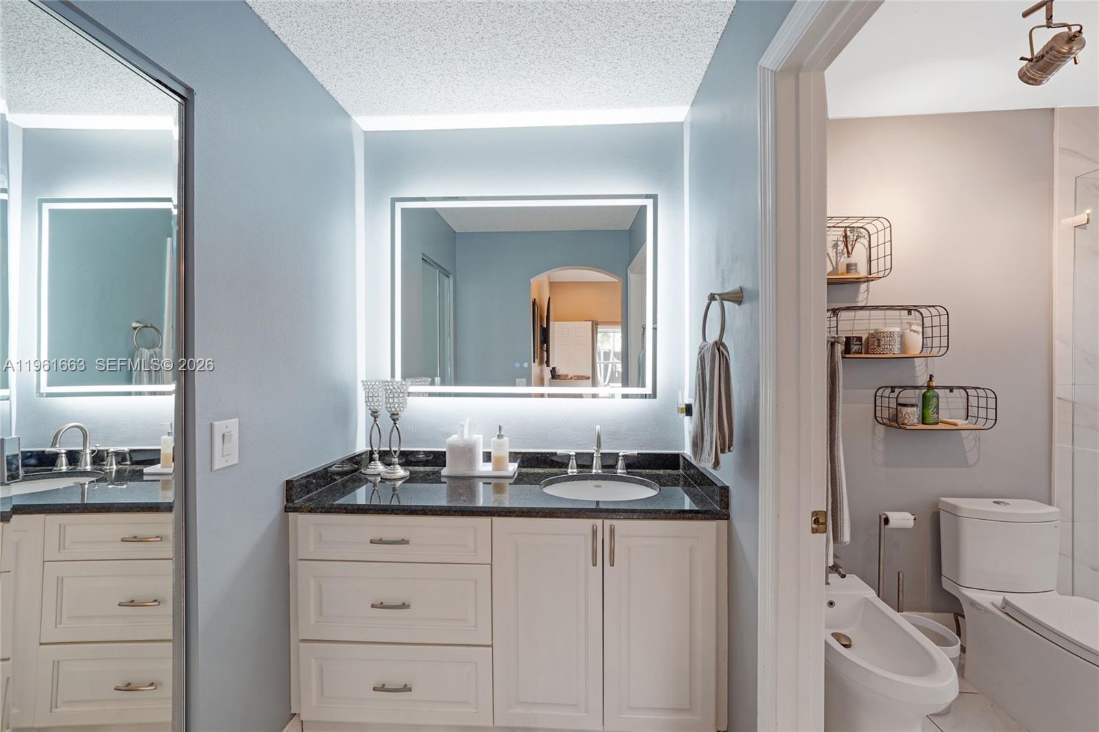 HEFTLERS LAGO MAR WEST - Residential