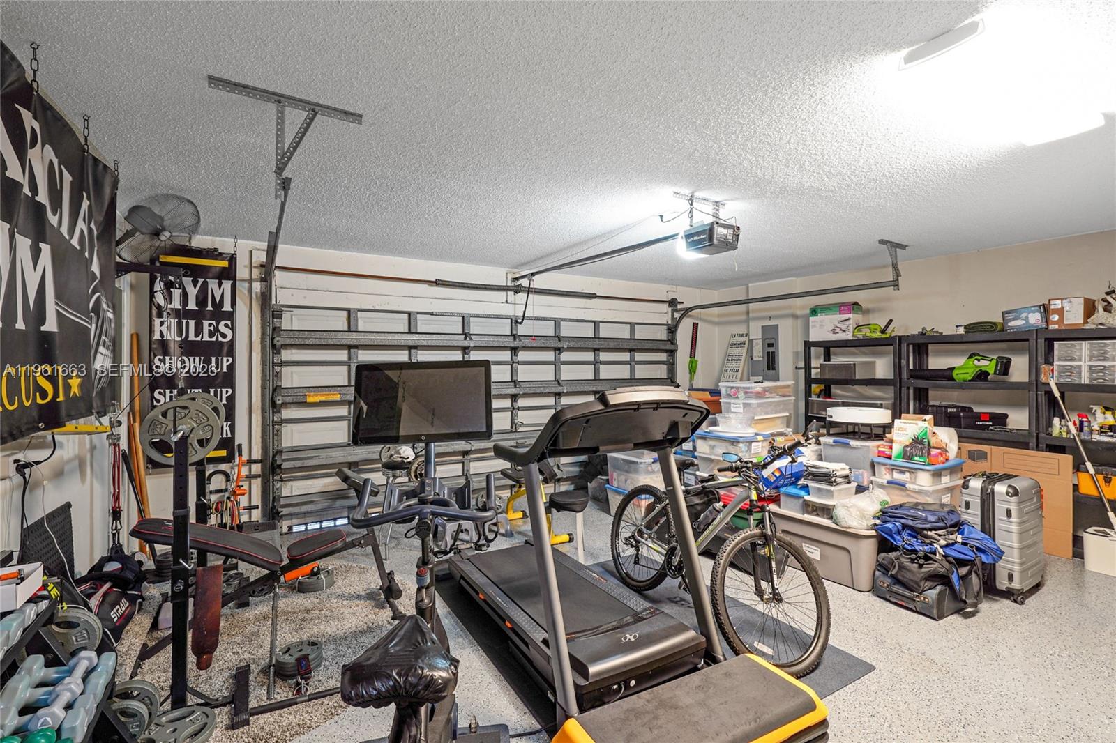 HEFTLERS LAGO MAR WEST - Residential