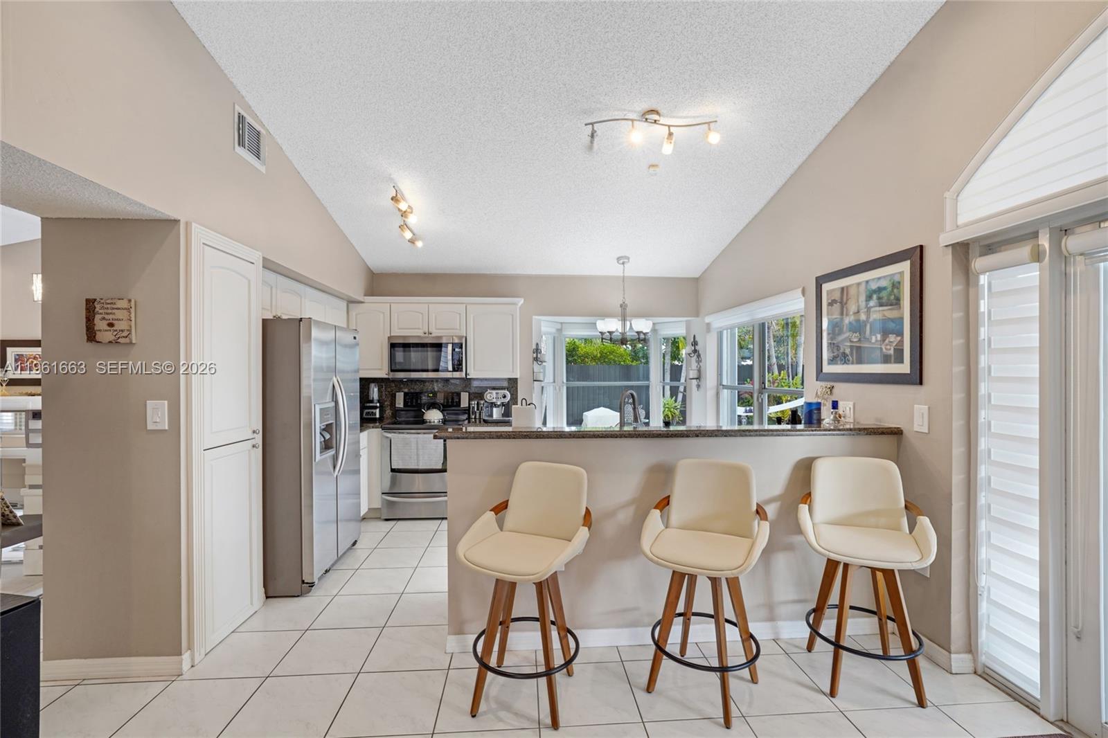 HEFTLERS LAGO MAR WEST - Residential