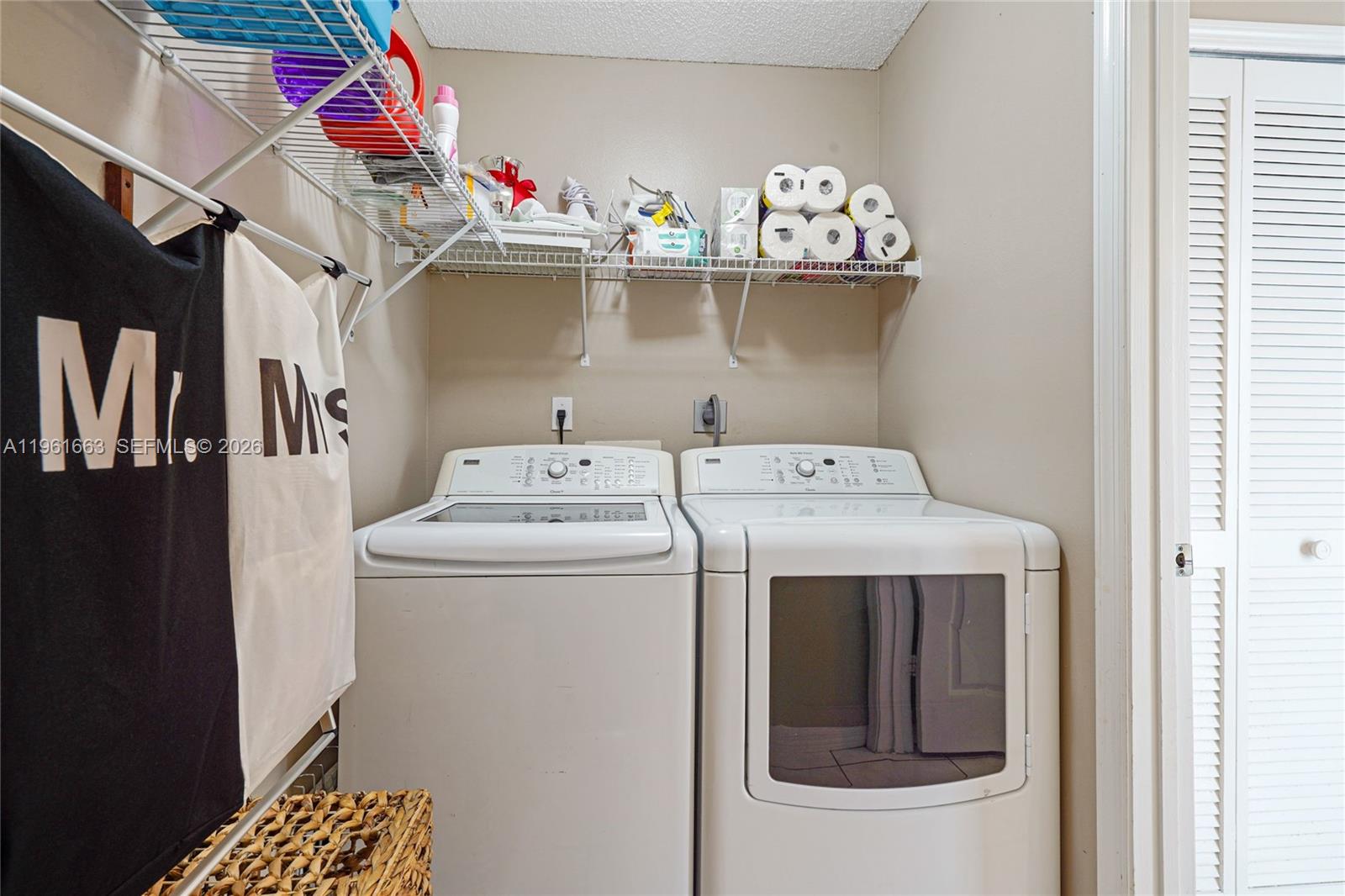 HEFTLERS LAGO MAR WEST - Residential