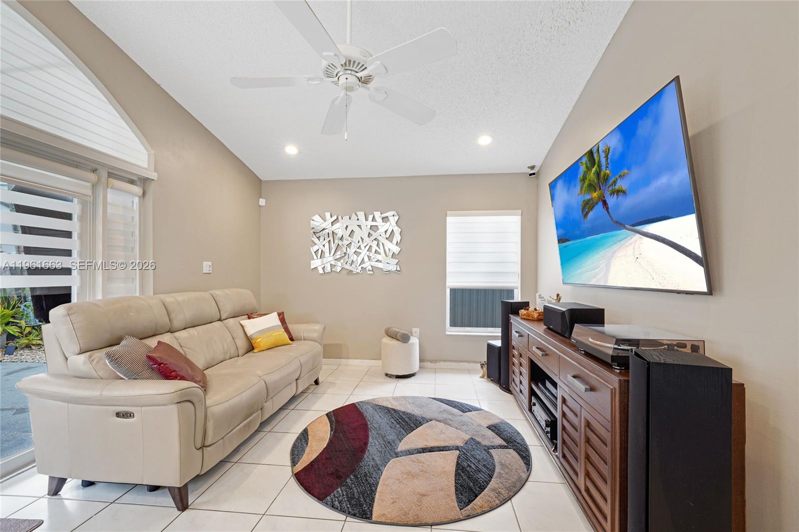 HEFTLERS LAGO MAR WEST - Residential