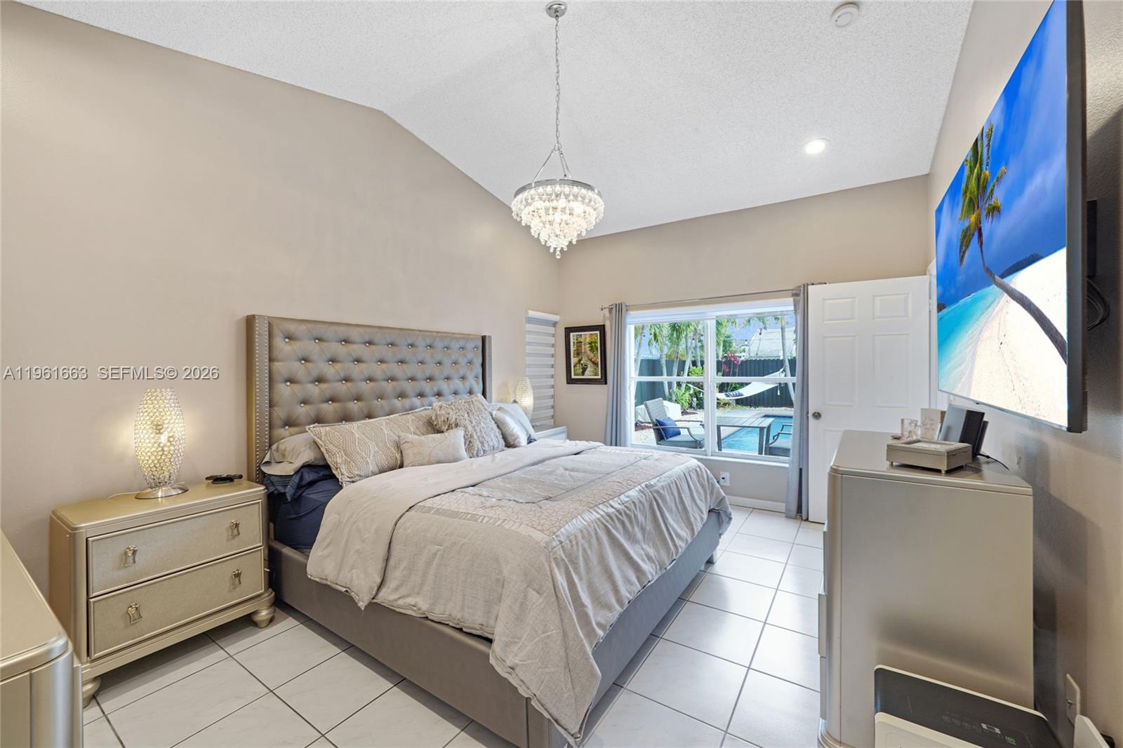 HEFTLERS LAGO MAR WEST - Residential