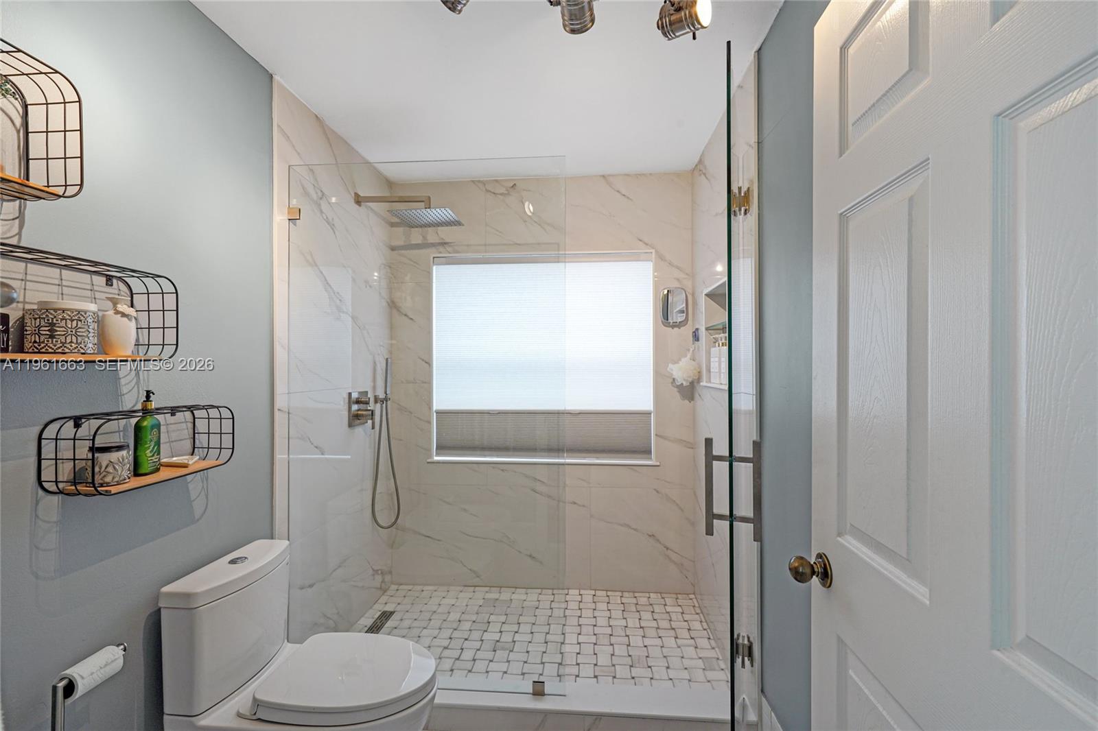 HEFTLERS LAGO MAR WEST - Residential