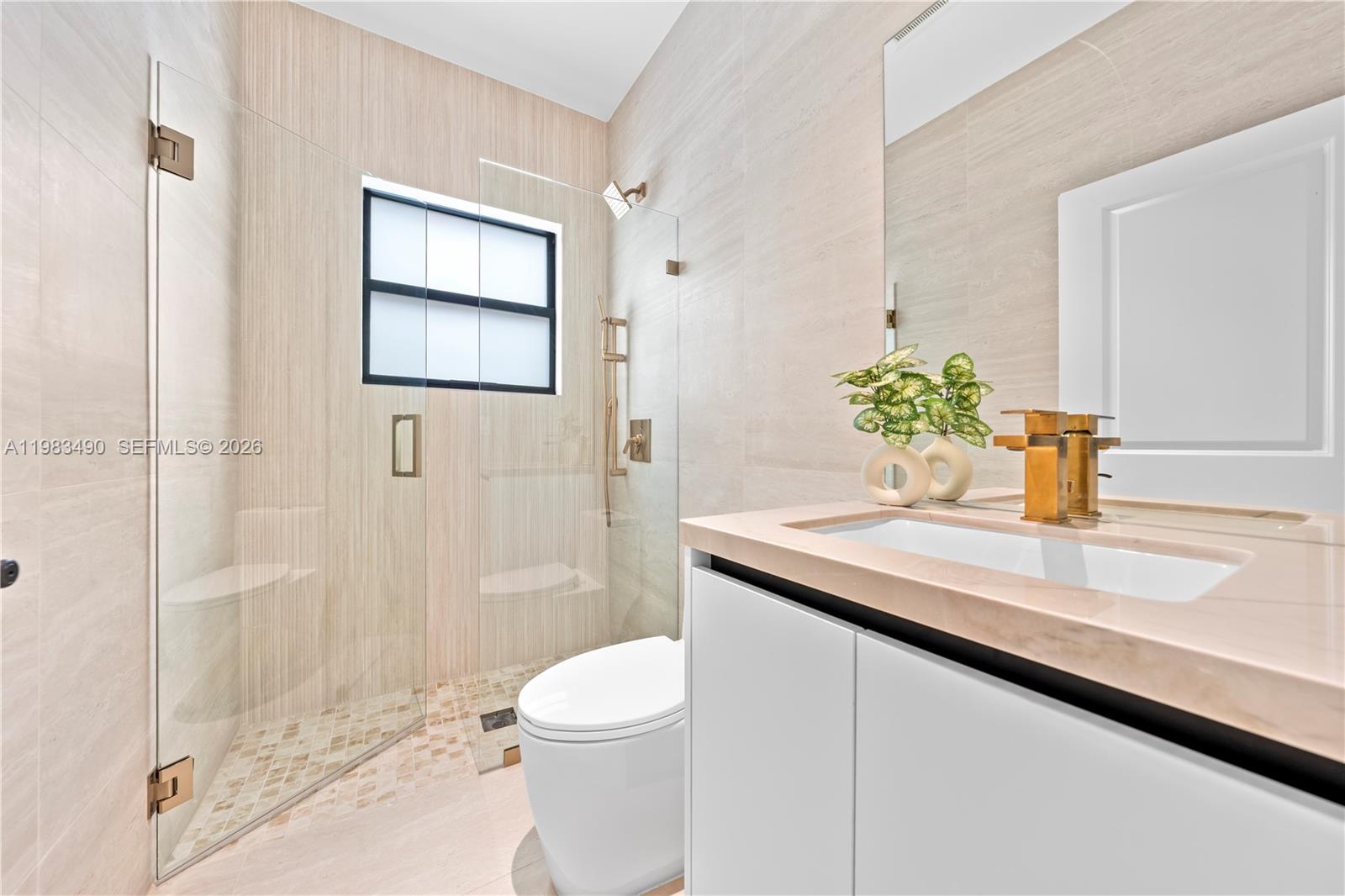 MIAMI SUBURBAN ACRES - Residential