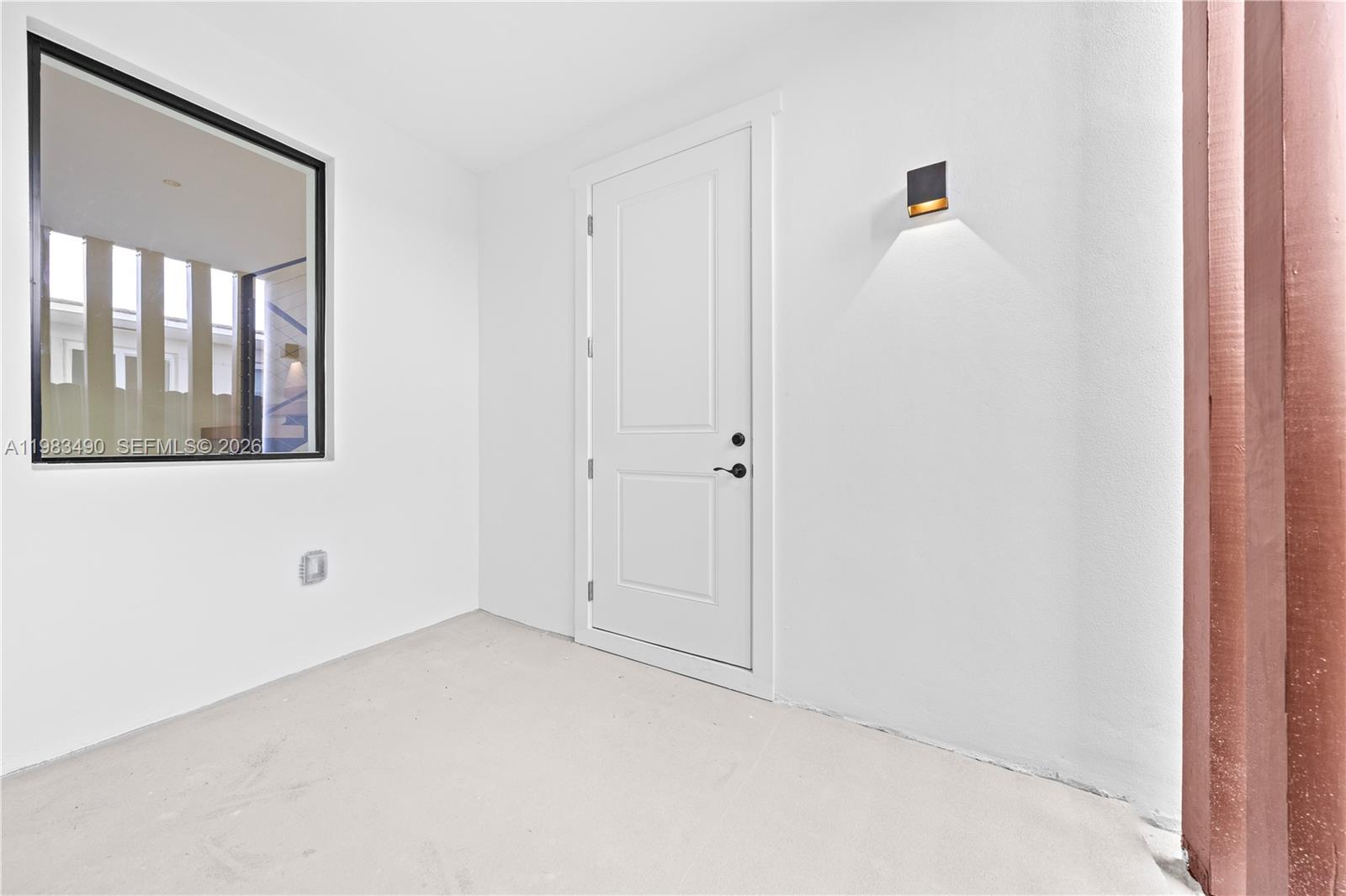 MIAMI SUBURBAN ACRES - Residential