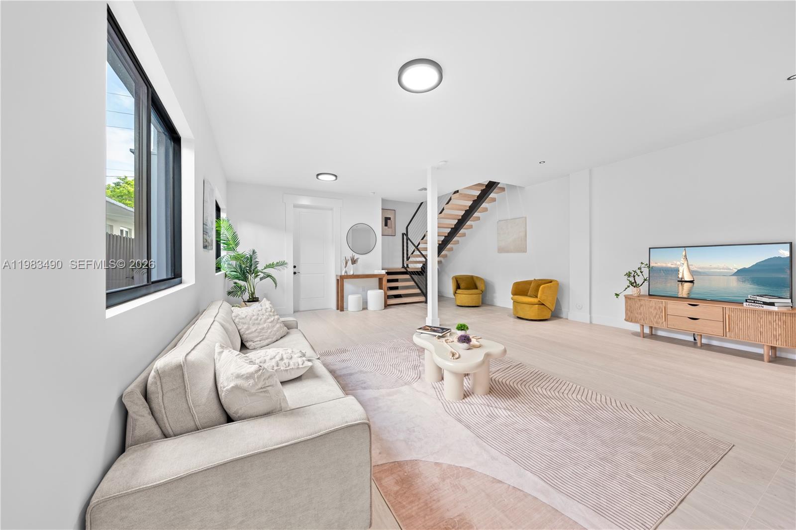 MIAMI SUBURBAN ACRES - Residential