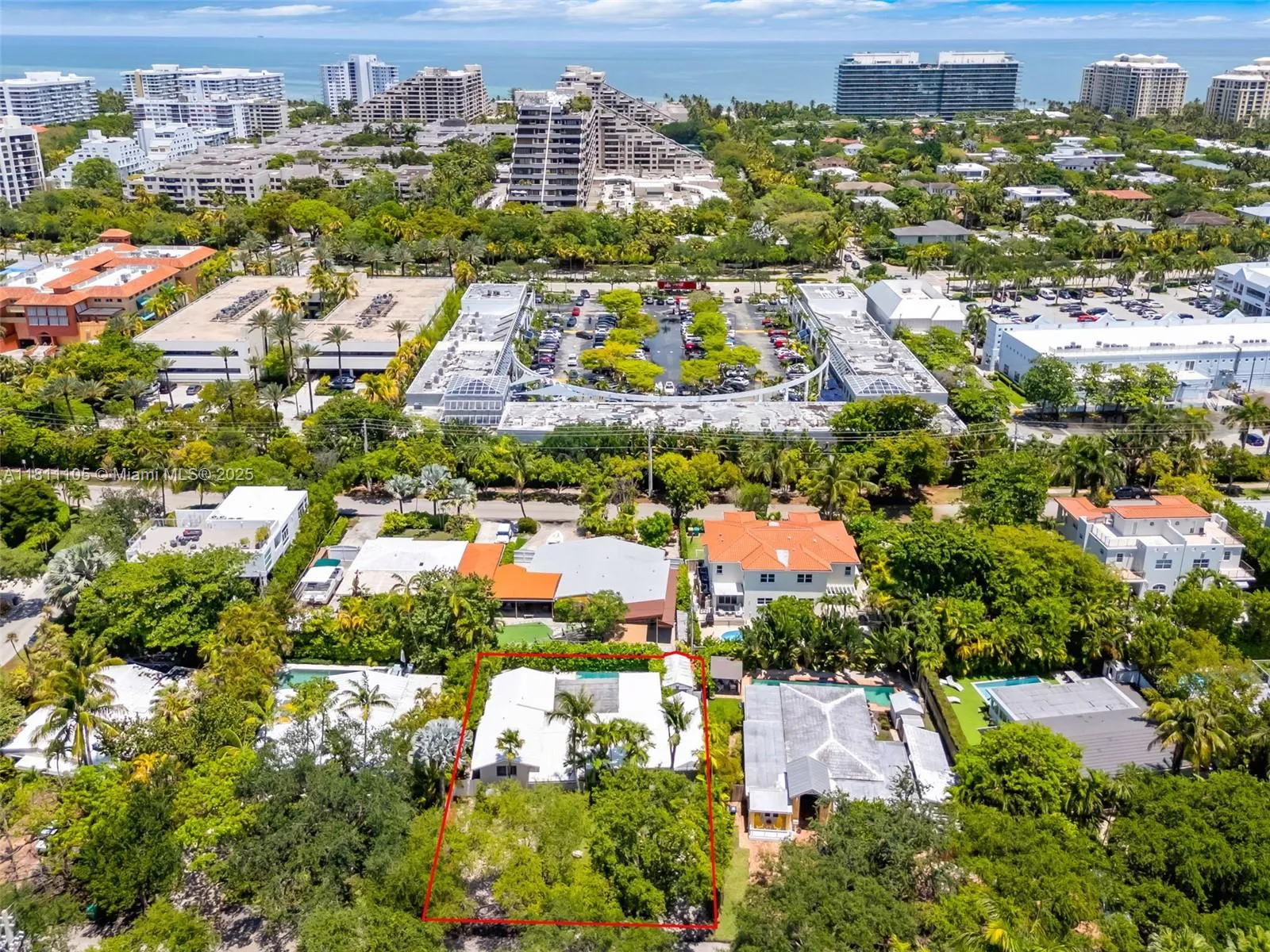 Key Biscayne, Florida 33149, United States, 4 Bedrooms Bedrooms, ,2 BathroomsBathrooms,Residential,Active,138696