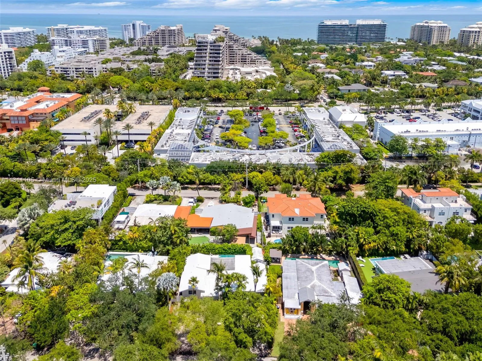 Key Biscayne, Florida 33149, United States, 4 Bedrooms Bedrooms, ,2 BathroomsBathrooms,Residential,Active,138696