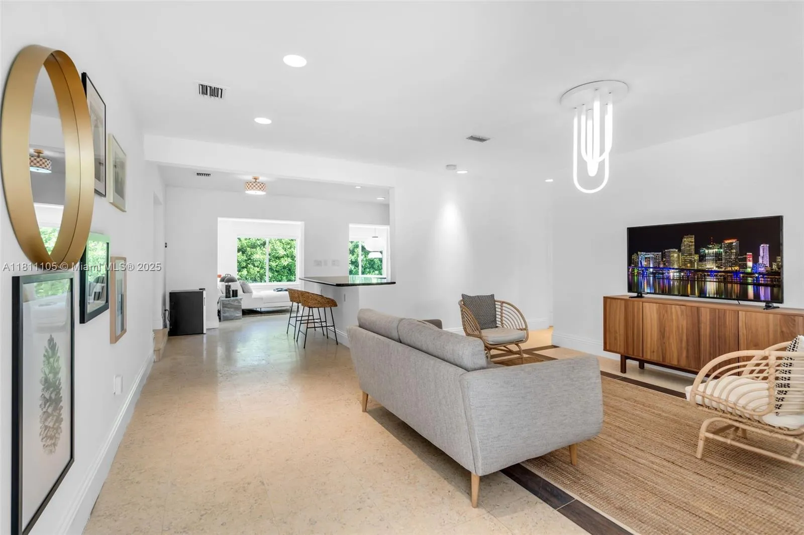 Key Biscayne, Florida 33149, United States, 4 Bedrooms Bedrooms, ,2 BathroomsBathrooms,Residential,Active,138696