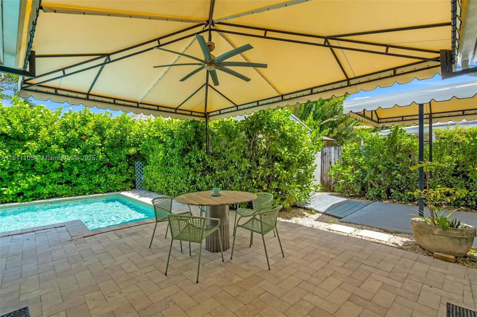 Key Biscayne, Florida 33149, United States, 4 Bedrooms Bedrooms, ,2 BathroomsBathrooms,Residential,Active,138696