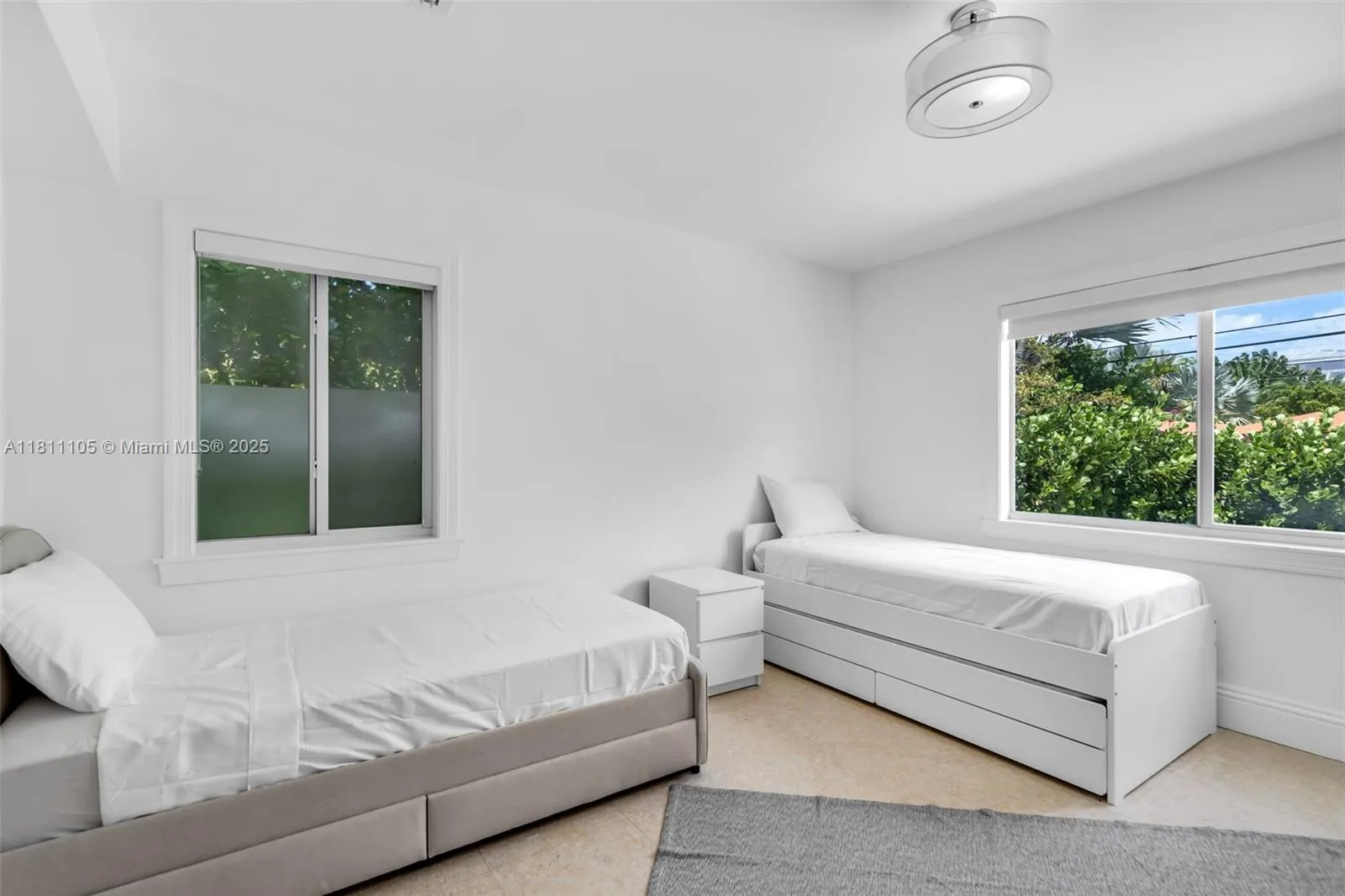 Key Biscayne, Florida 33149, United States, 4 Bedrooms Bedrooms, ,2 BathroomsBathrooms,Residential,Active,138696