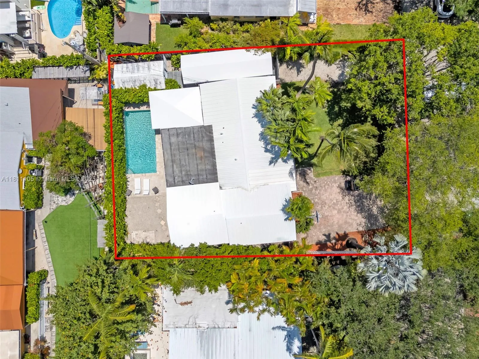 Key Biscayne, Florida 33149, United States, 4 Bedrooms Bedrooms, ,2 BathroomsBathrooms,Residential,Active,138696