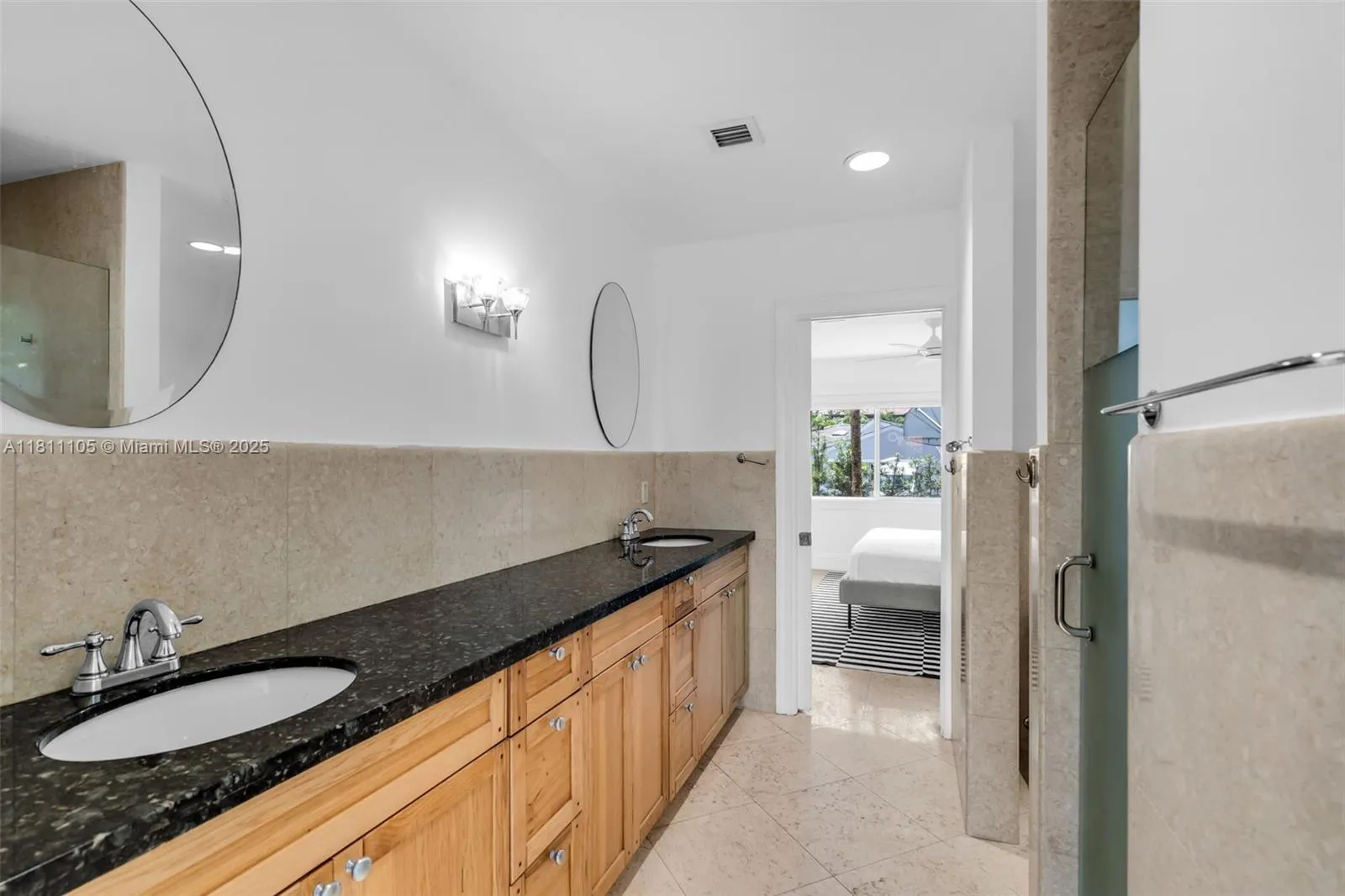 Key Biscayne, Florida 33149, United States, 4 Bedrooms Bedrooms, ,2 BathroomsBathrooms,Residential,Active,138696